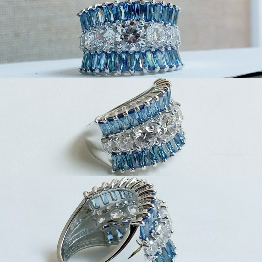 Blue & White CZR Statement 💍